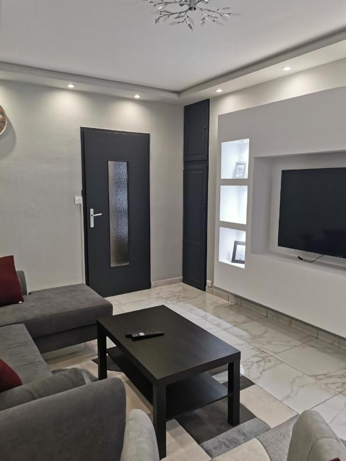 Appartement Meubles A Villeurbanne Lyon Eksteriør bilde