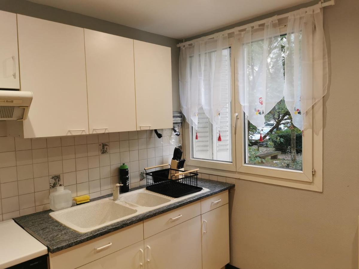 Appartement Meubles A Villeurbanne Lyon Eksteriør bilde